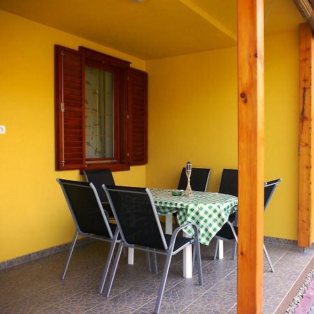 Doeroecske Vendeghaz Hotel Somogydorocske Buitenkant foto