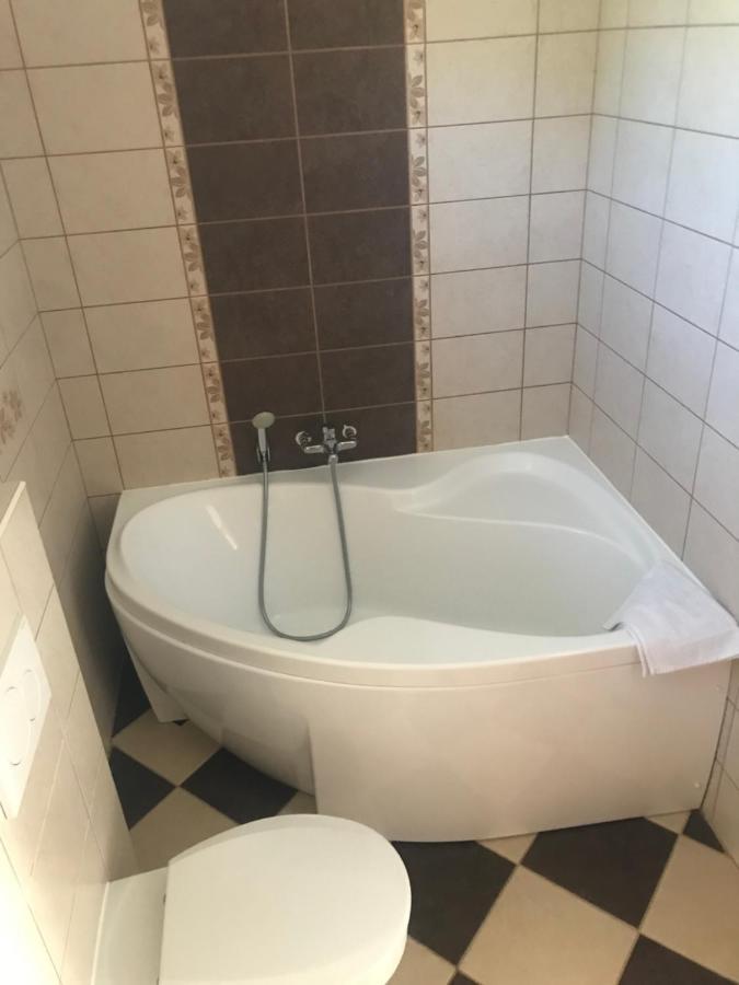 Doeroecske Vendeghaz Hotel Somogydorocske Buitenkant foto